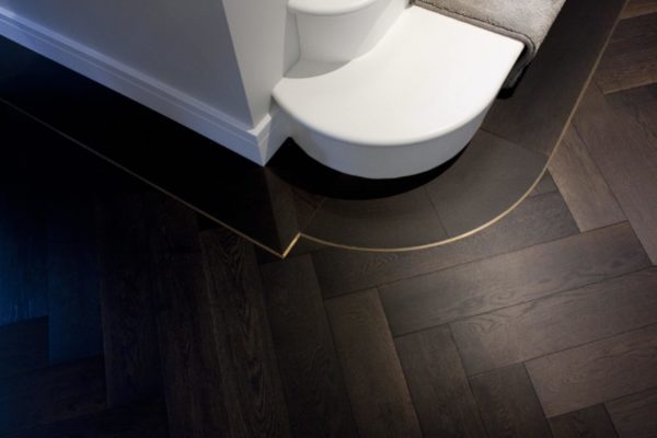 Istoria Bespoke Onyx In Mm Herringbone And Mm Character Grade